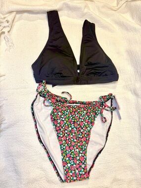 Halter Bikini Top padded adjustable & High Leg Scoop String Bikini Bottom - NEW